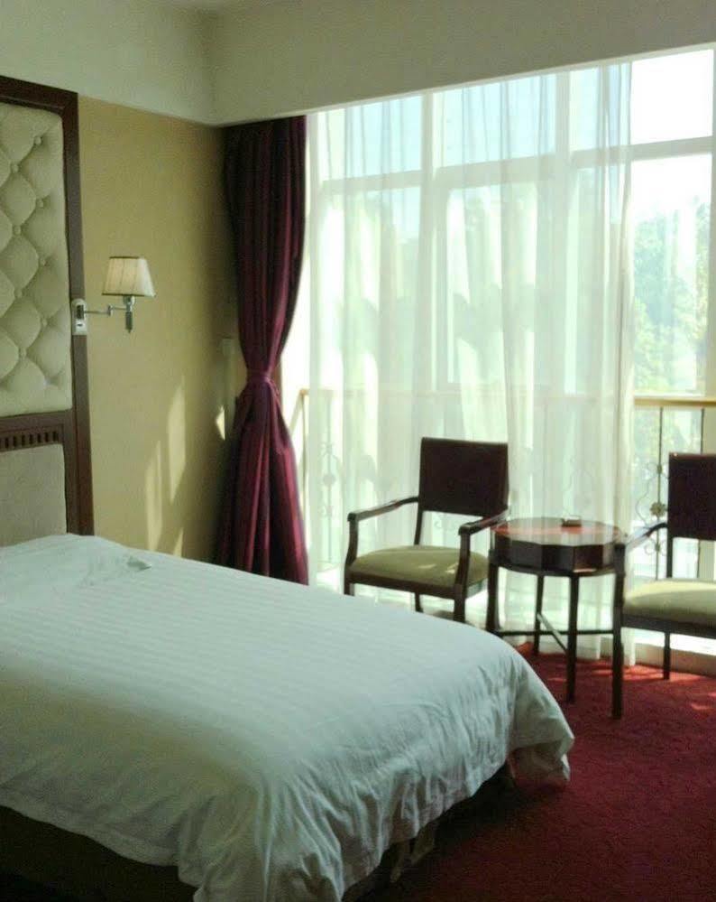 Qingpu Family Hotel Shanghai Exterior photo