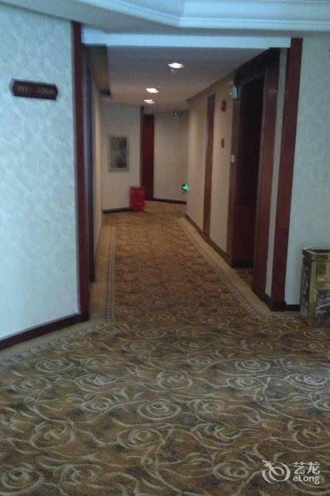 Qingpu Family Hotel Shanghai Exterior photo